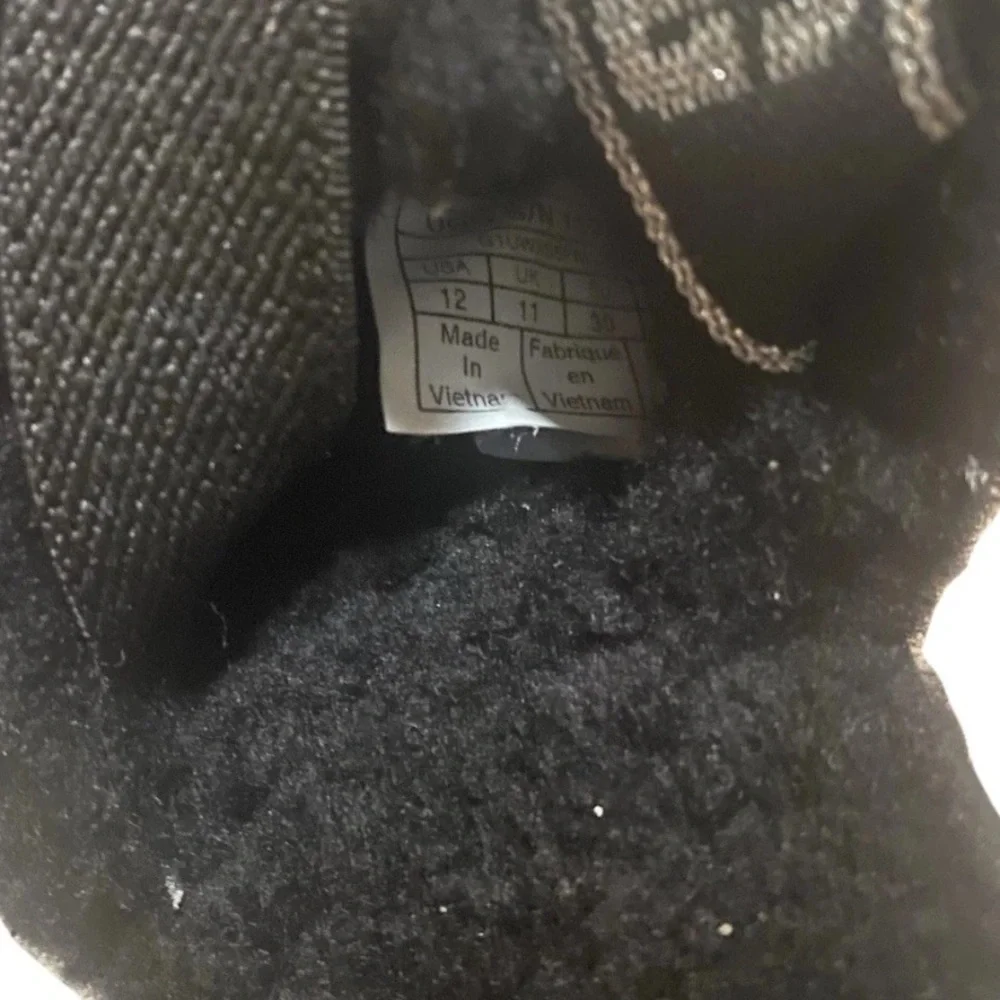 Ugg Girls Size 12 Toddler Black Fluff Yeah Metallic Sparkle Quilted Slippers NWT